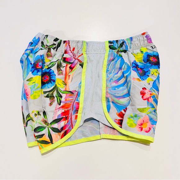 Nike Grey Jungle Tropical Multicolor Dri-Fit Drawstring Running Shorts - Picture 2 of 13